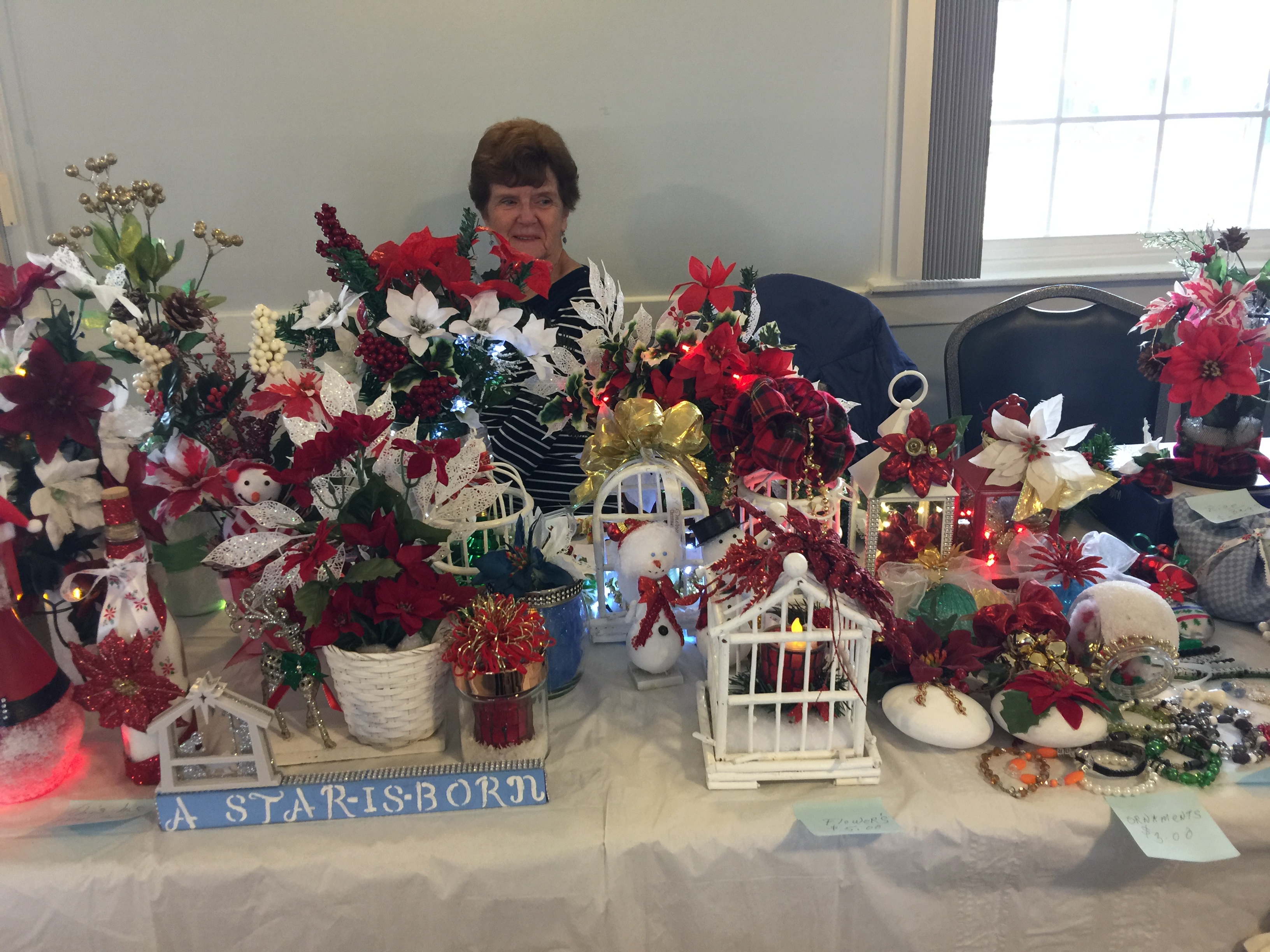 Summerfields FV Christmas Bazaar Decoration Table